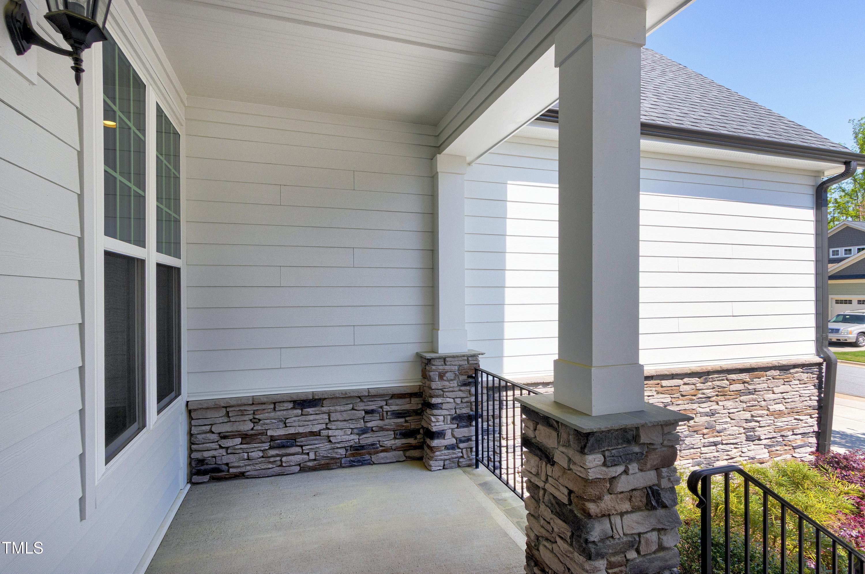 1165 Saint Cloud Loop