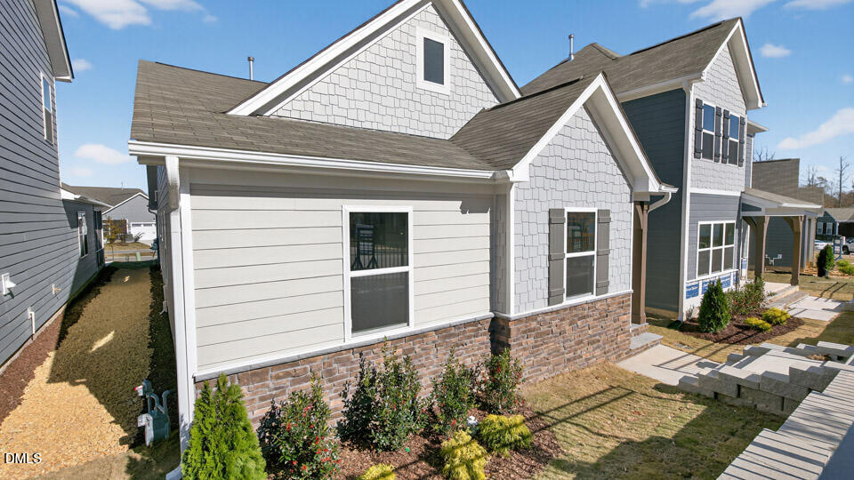 557 Lemon Daisy Lane