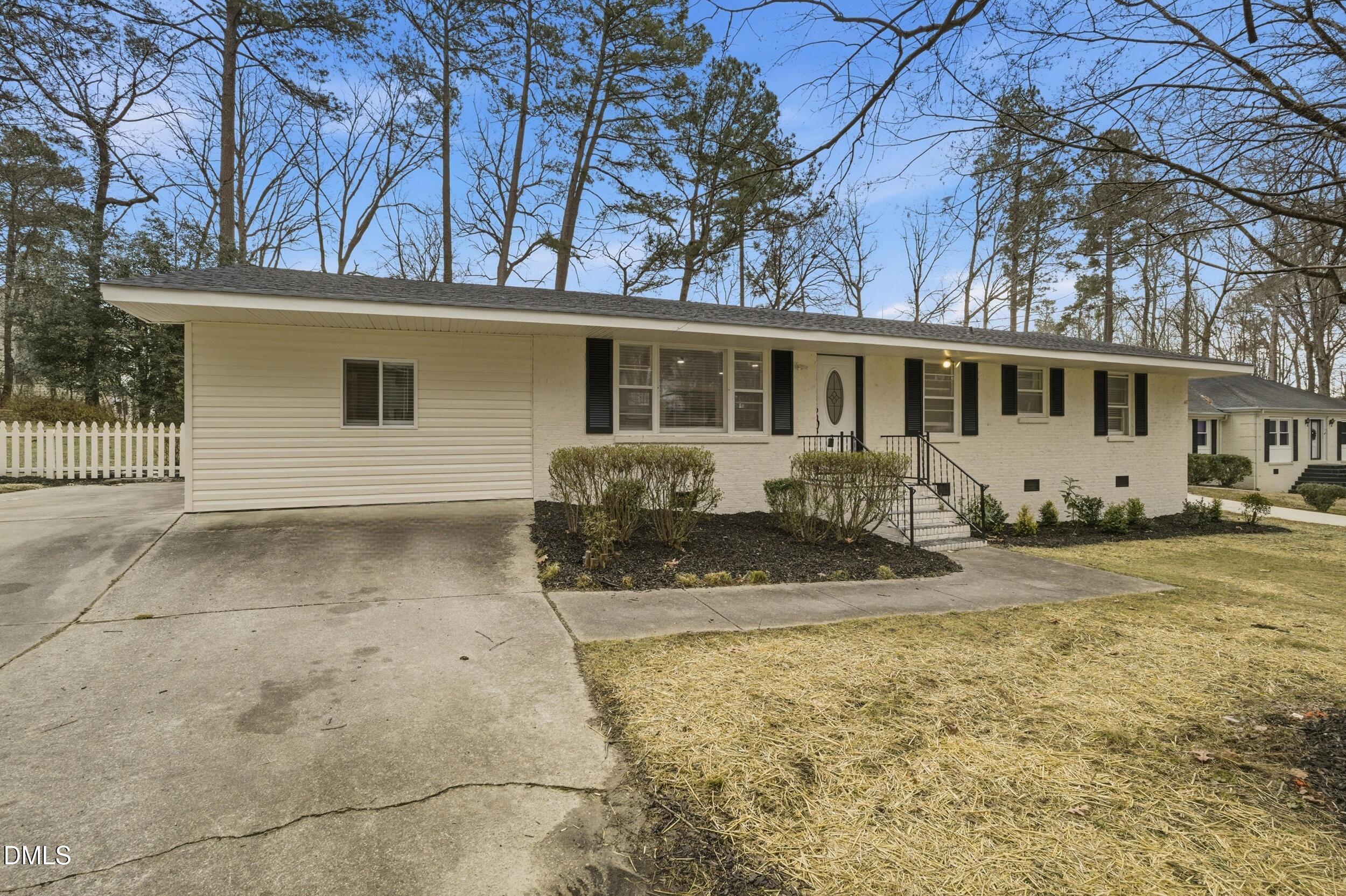 208 Lynnwood Estates Drive