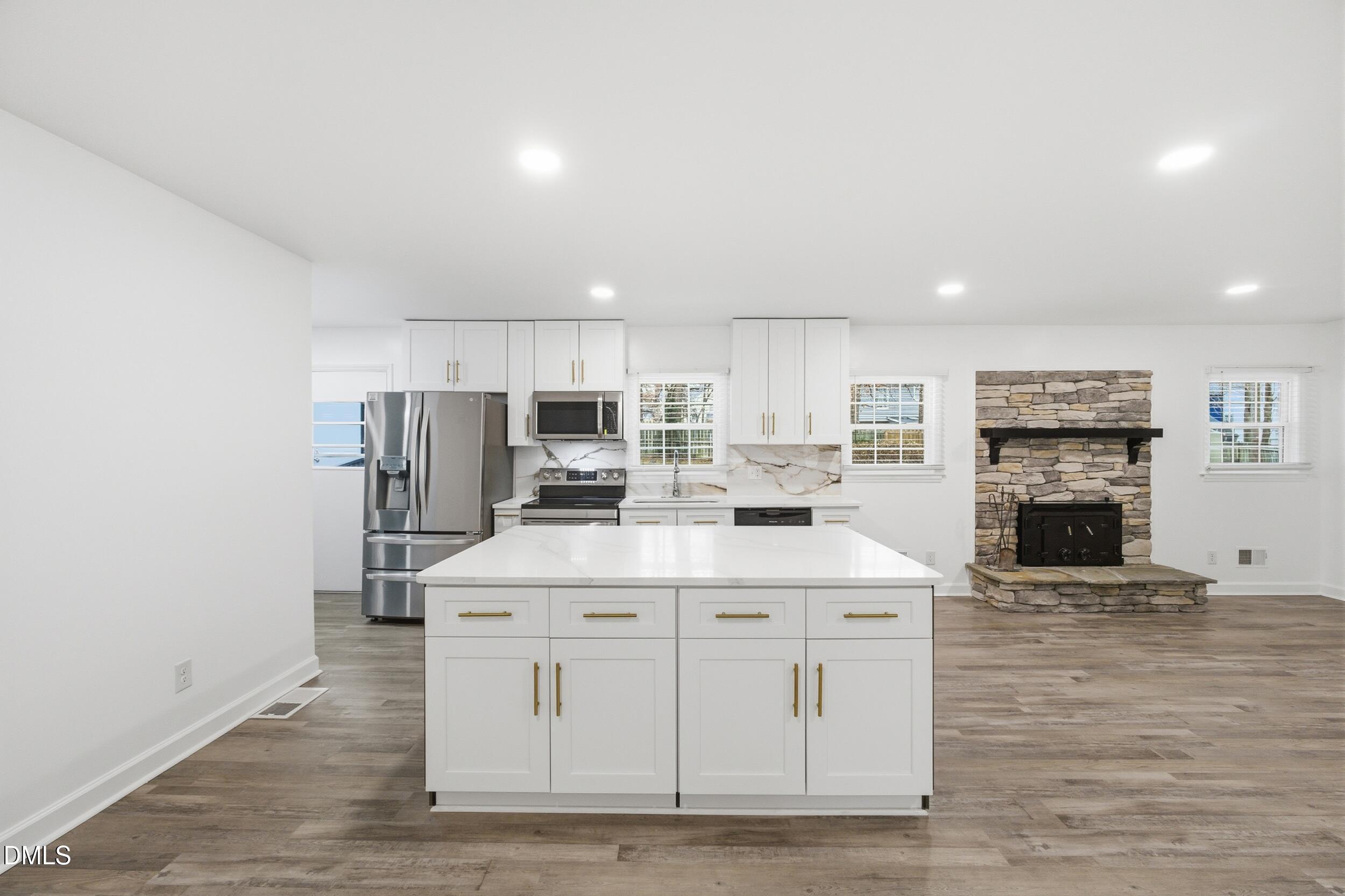 208 Lynnwood Estates Drive