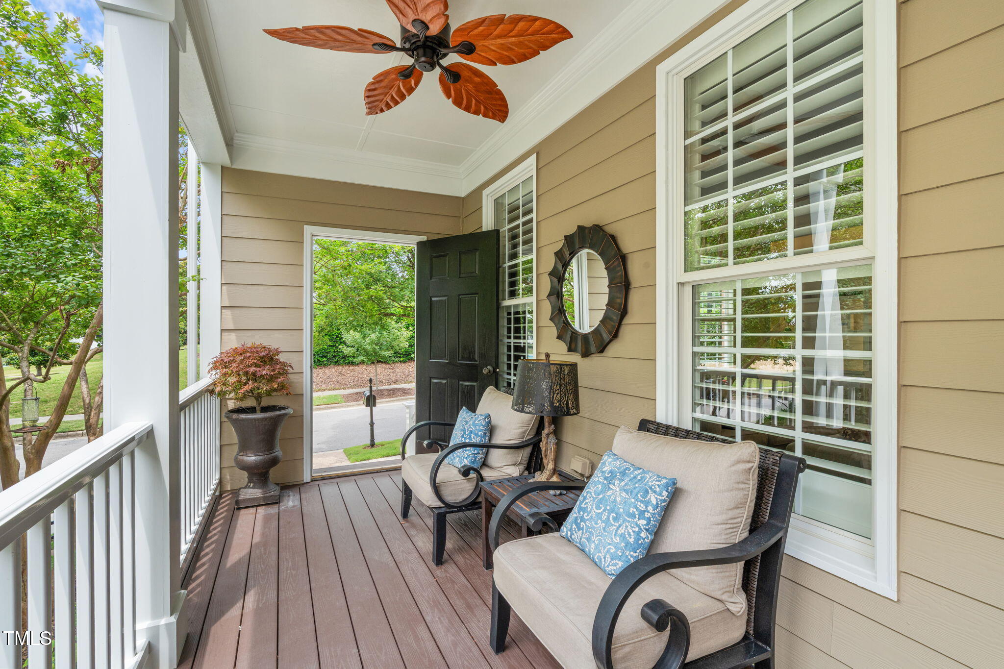 321 Commons Walk Circle