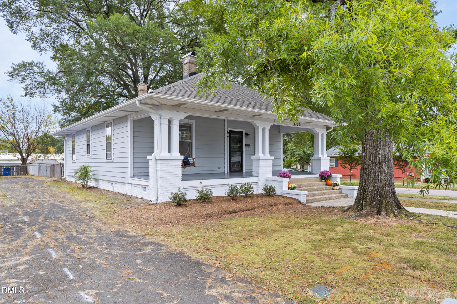 1100 Iredell Street