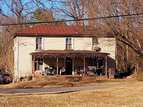 718 W Harrison Street Reidsville NC 27320