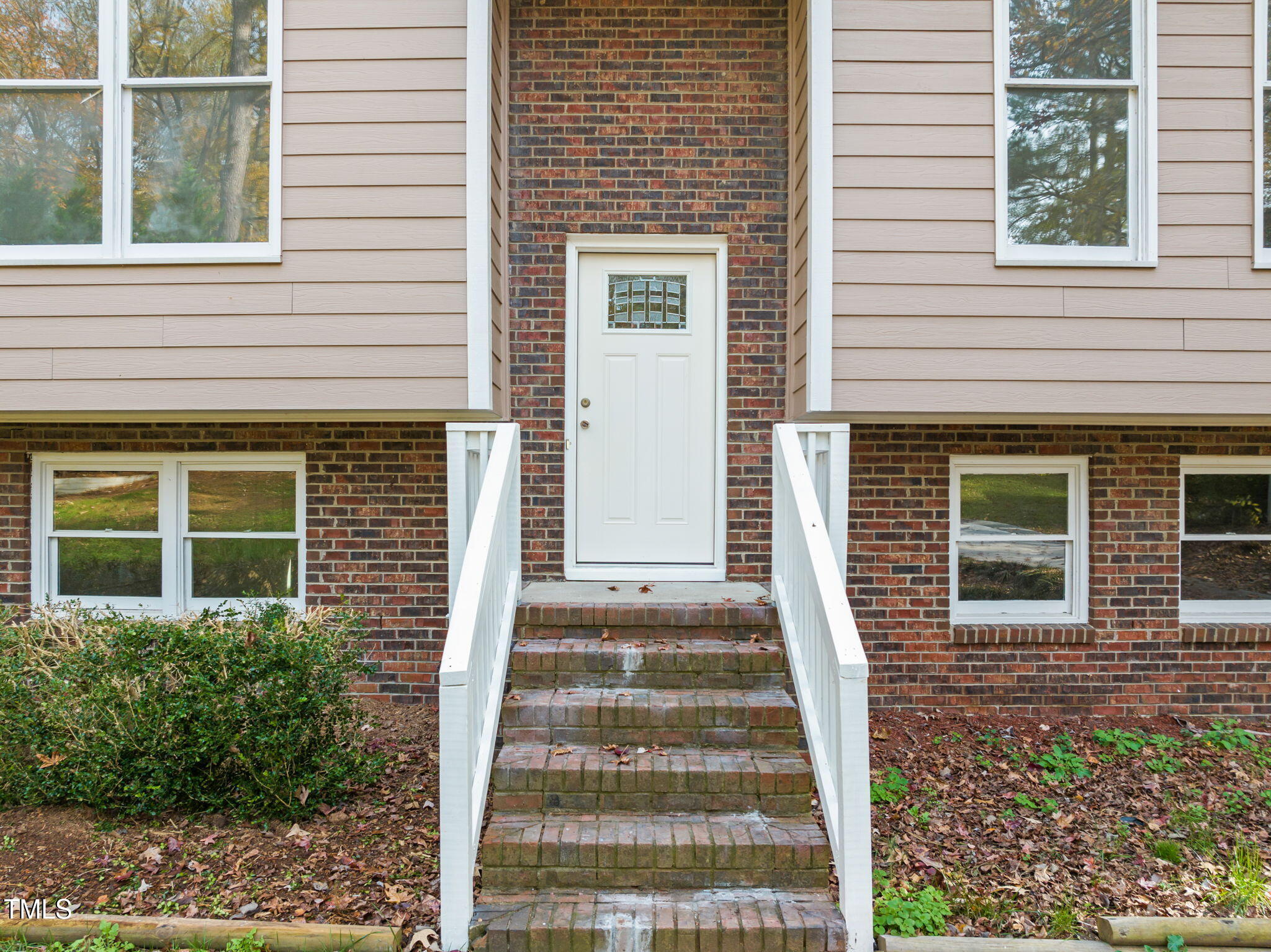 108 N Woodshed Court