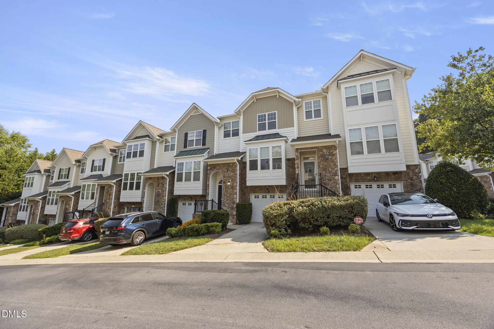 5916 Longeria Court
