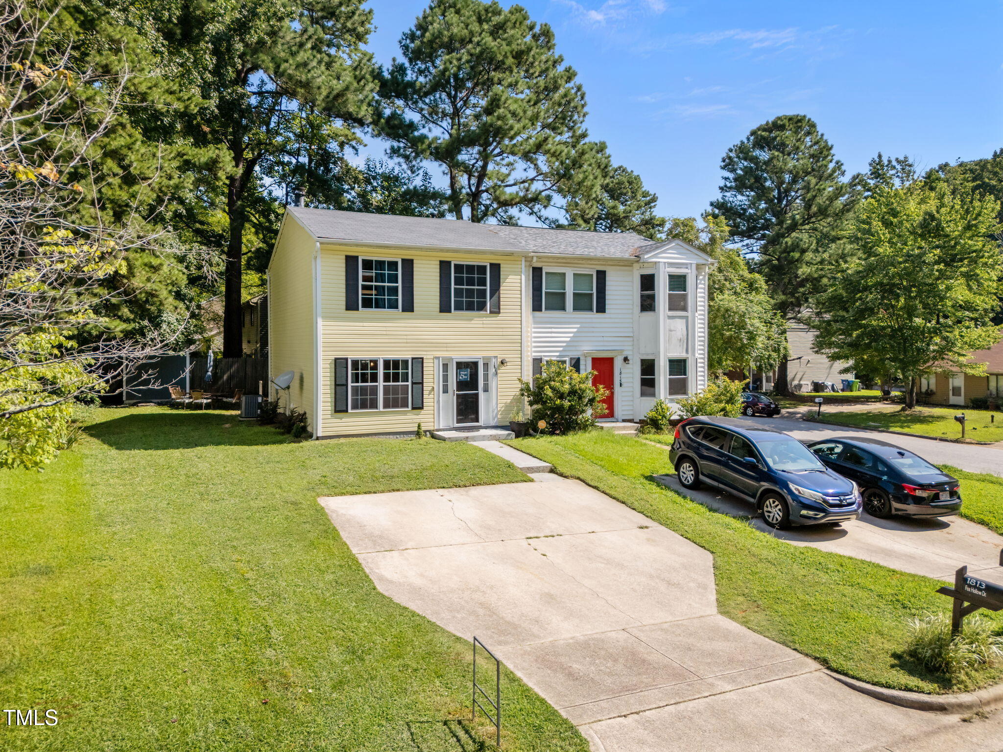 1813 Fox Hollow Drive