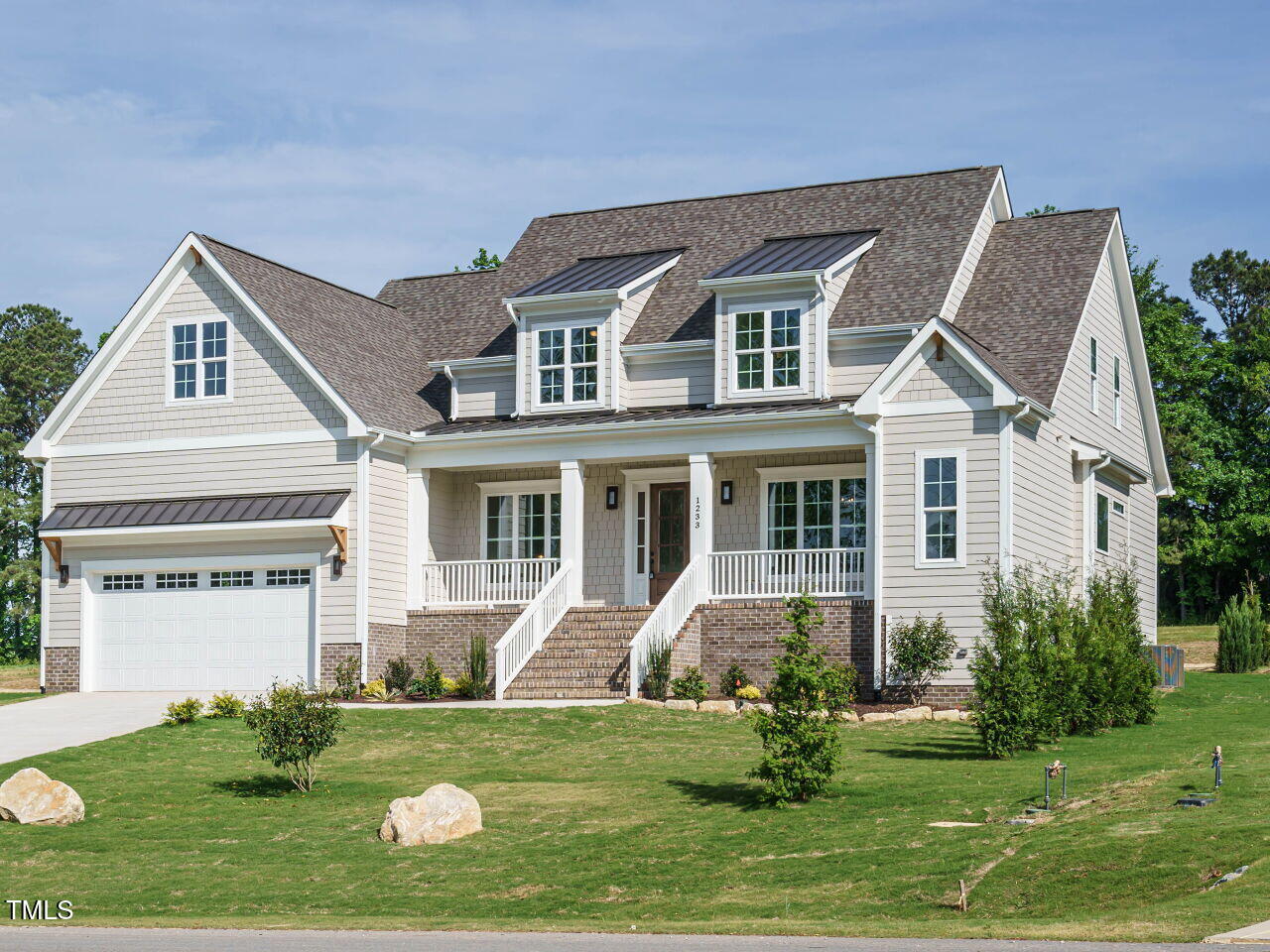 1233 Azalea Garden Circle