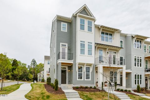 731 Peakland Place Raleigh NC 27604