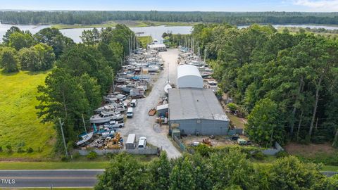 1038 Chinchilla Drive Bayboro NC 28515
