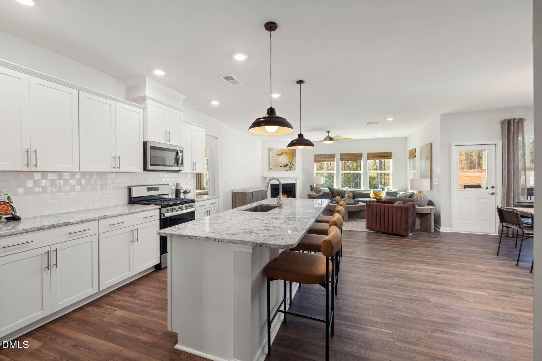 689 Fosterton Cottage Way