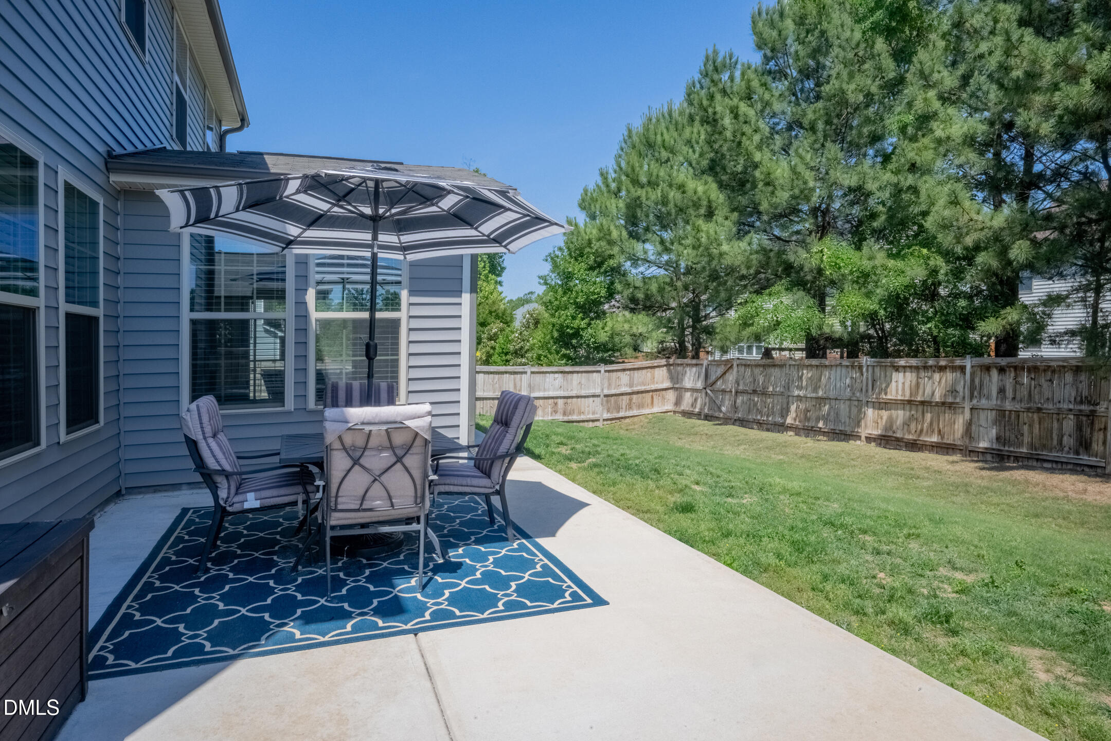 3541 Fairstone Road