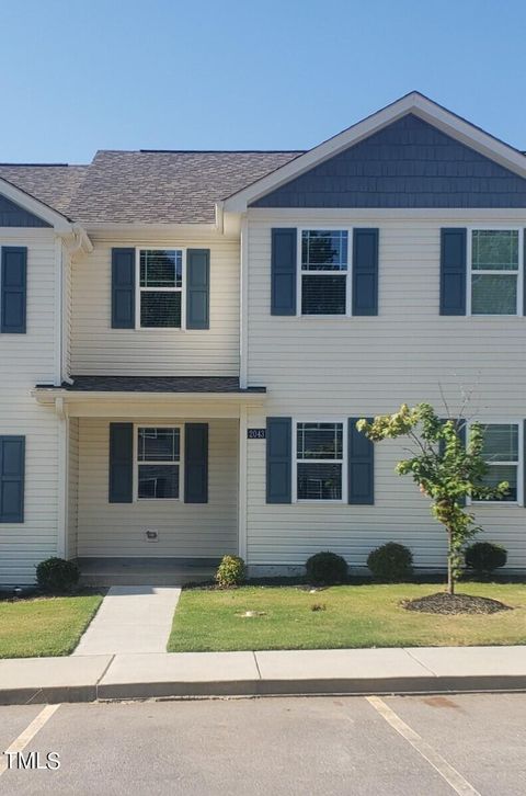 Townhouse in Youngsville NC 2043 Wiggins Village Drive.jpg