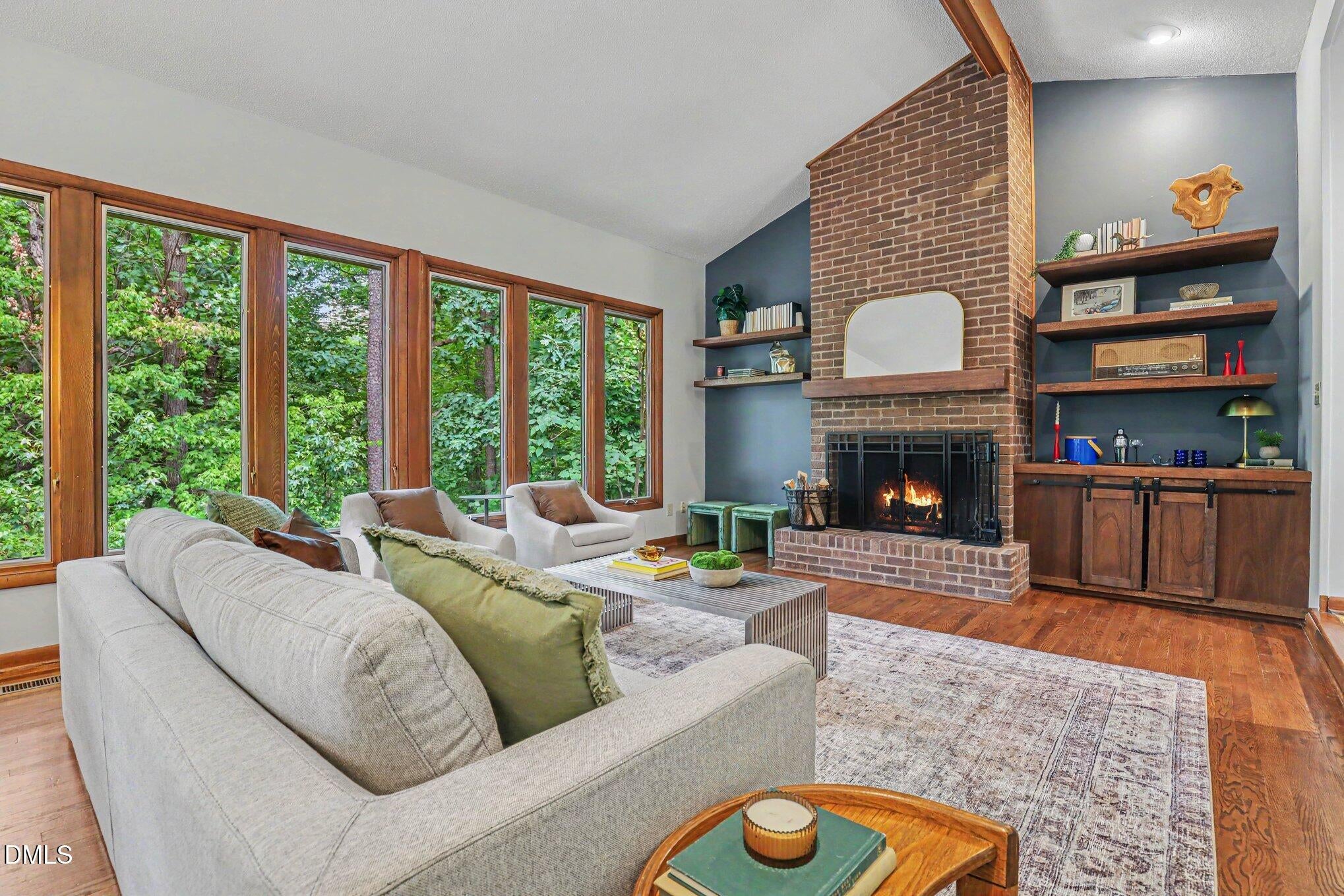 625 Kensington Drive