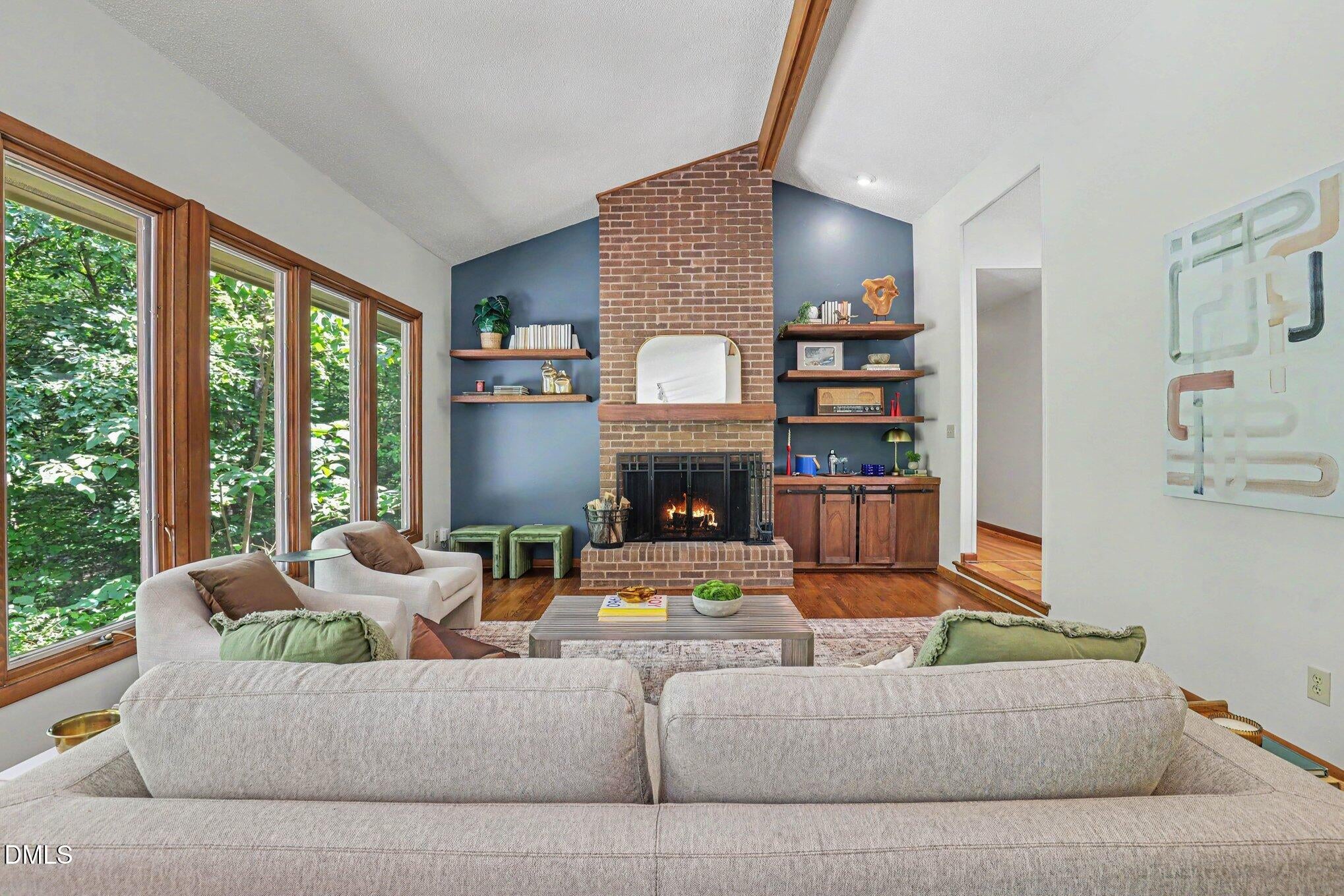 625 Kensington Drive