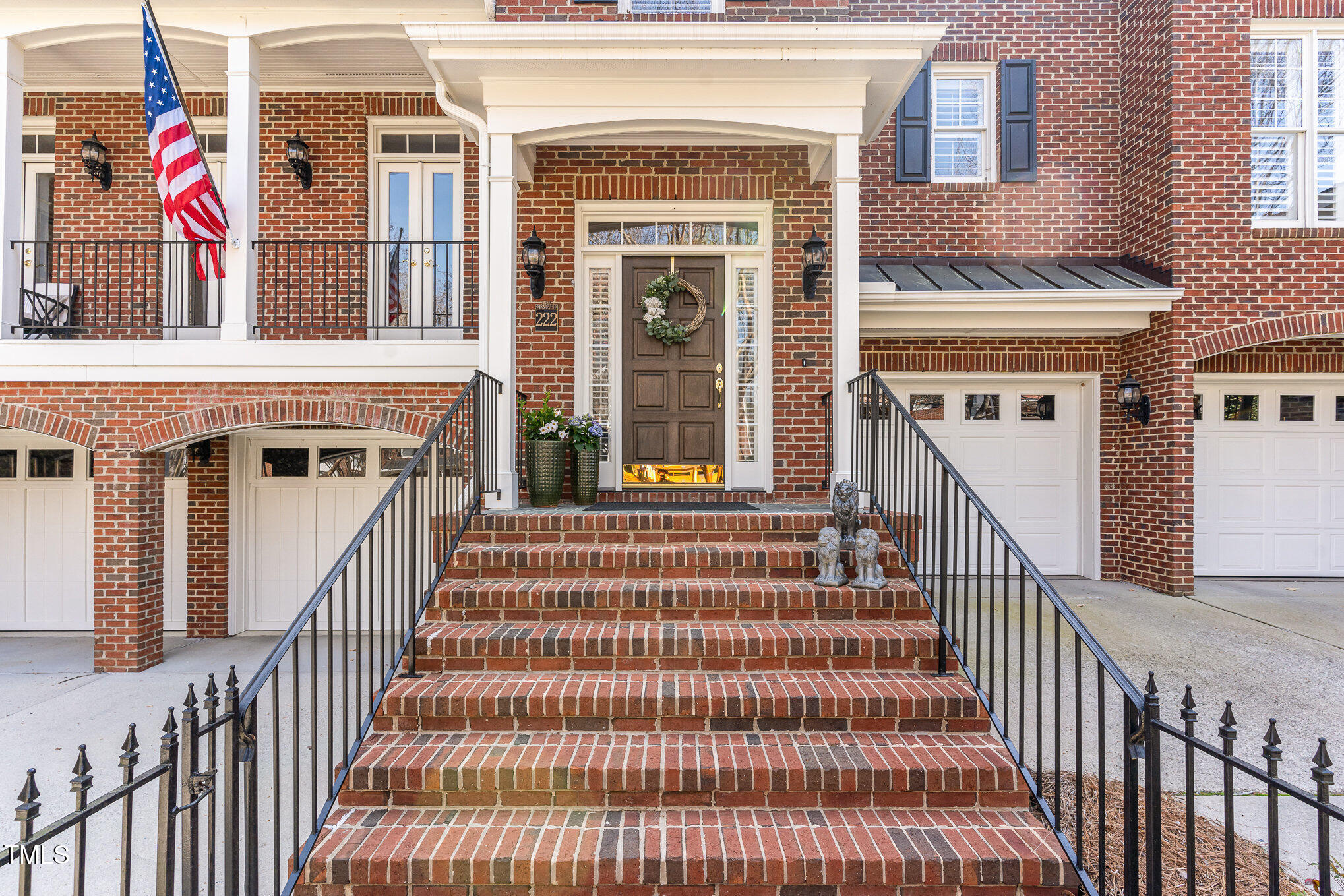 222 Lions Gate Drive