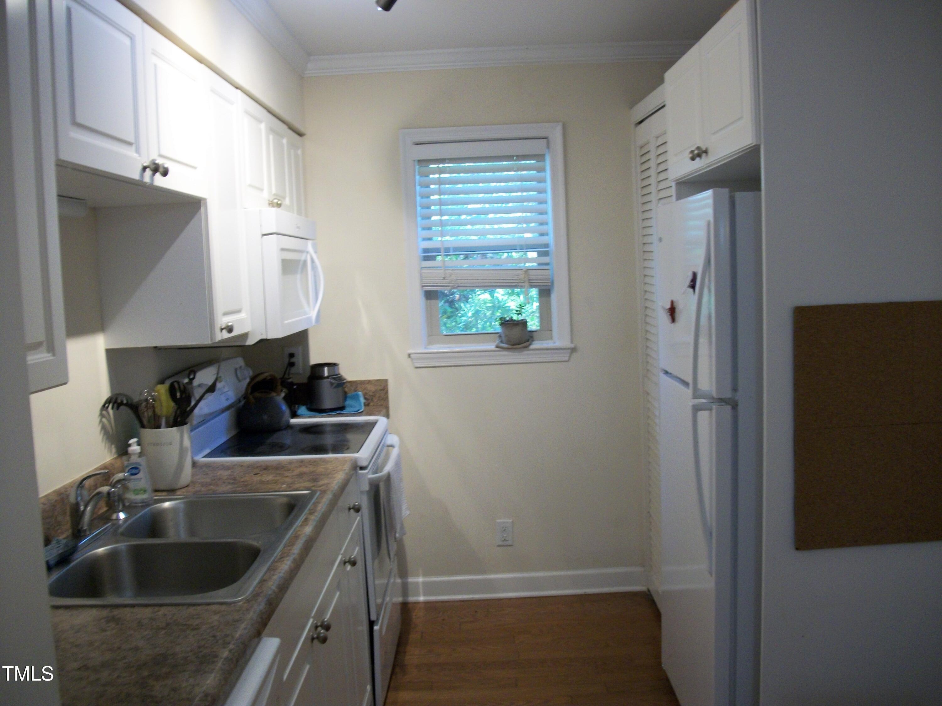 1513 E Franklin Street Bldg A #104