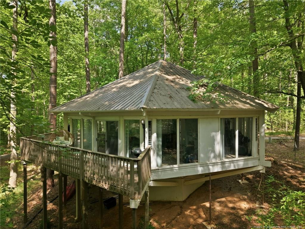 822 Hilltop Circle