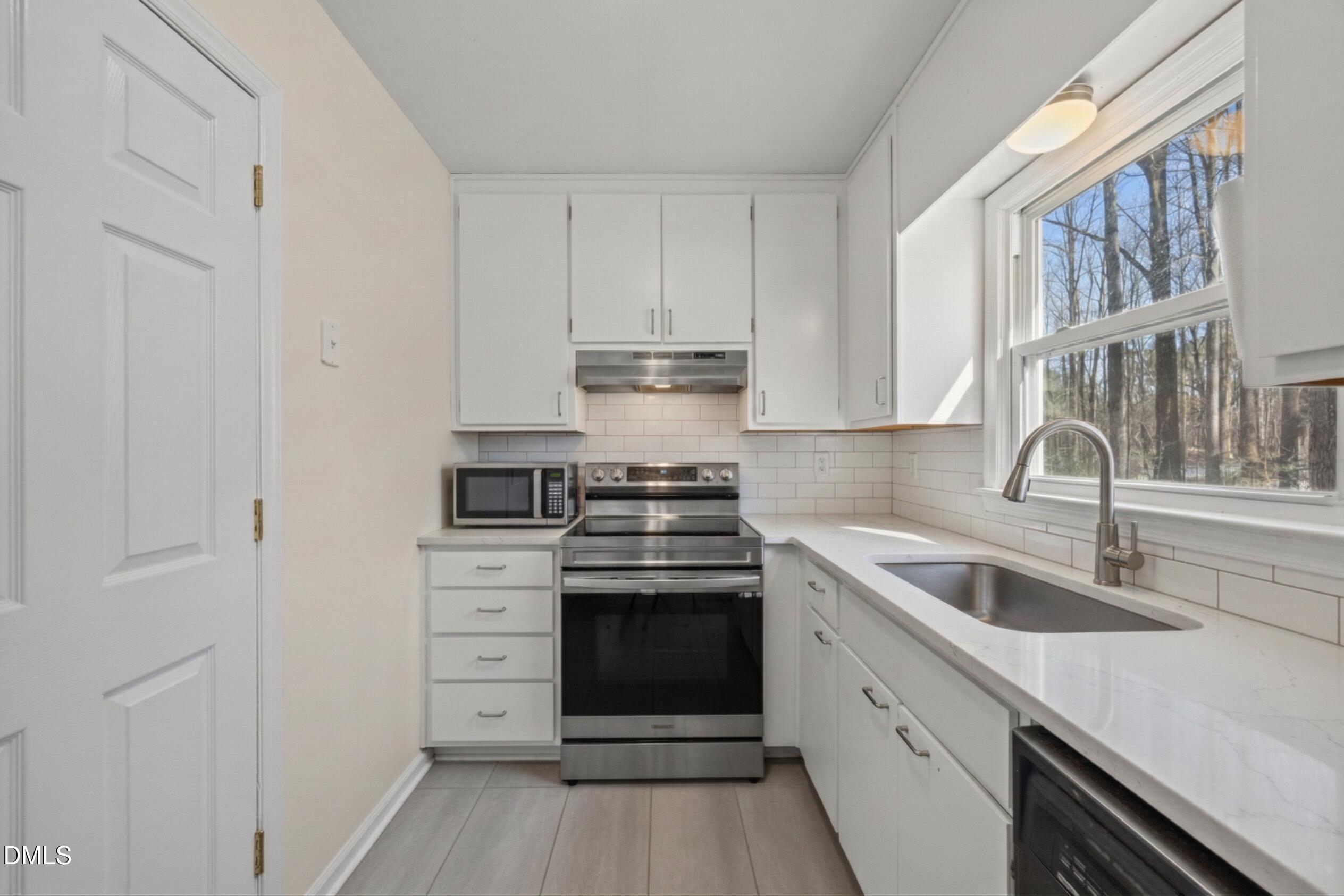 2424 Timber Oak Drive