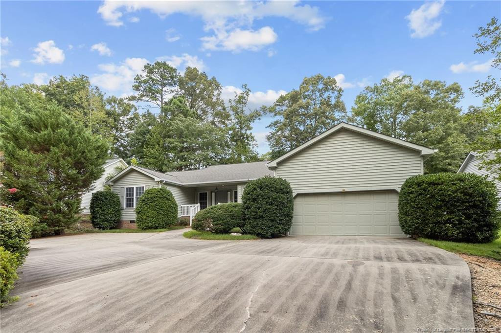 555 Argyll Drive