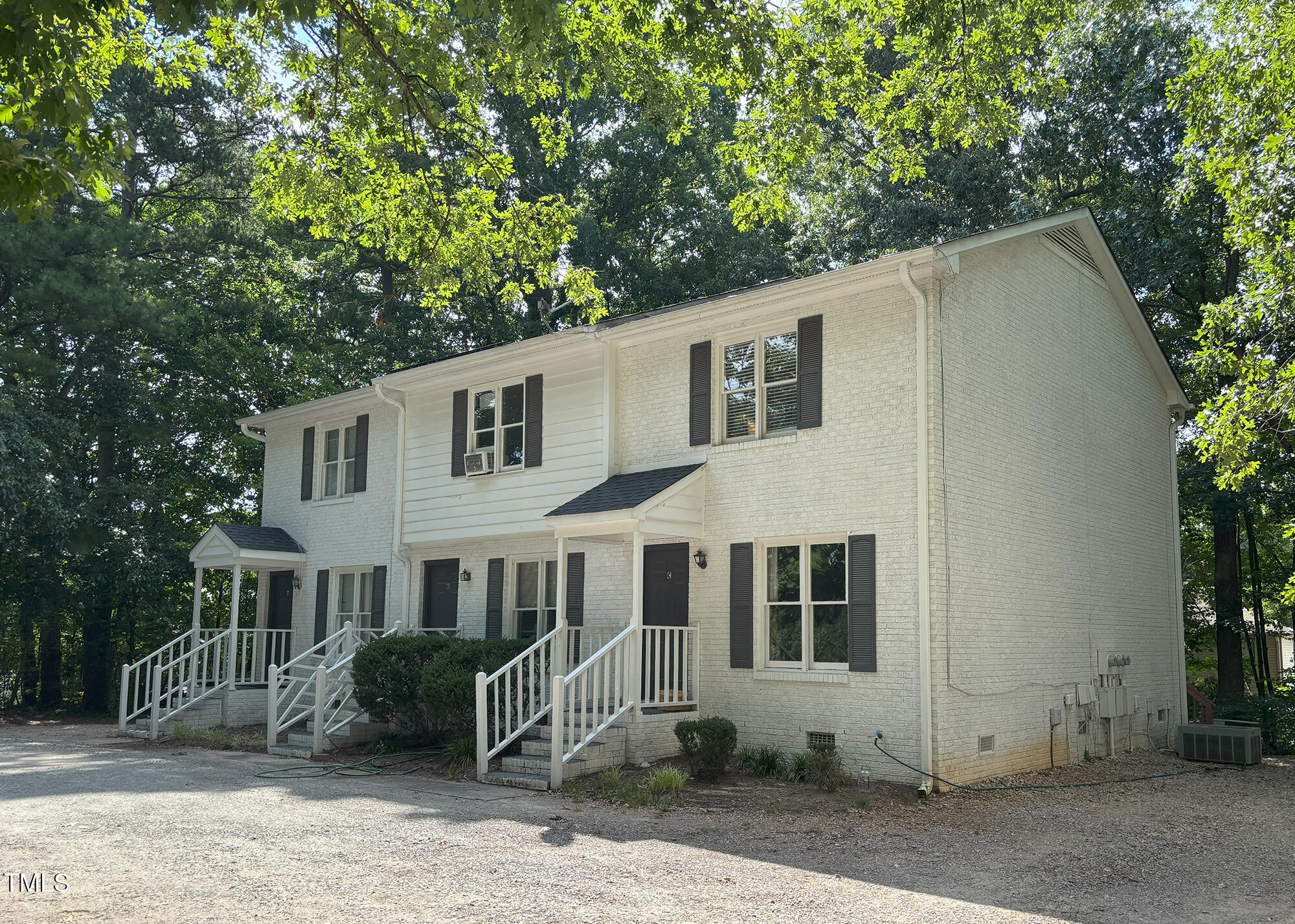 1405 Highview Court