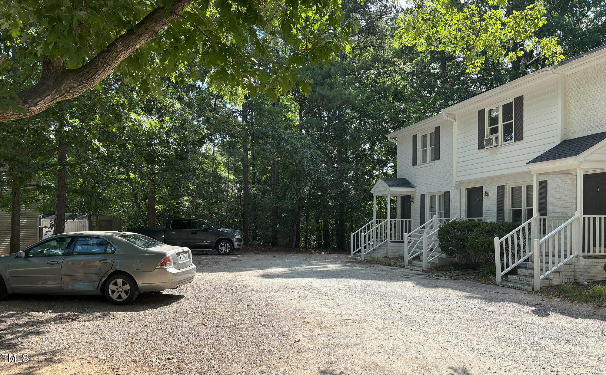 1405 Highview Court