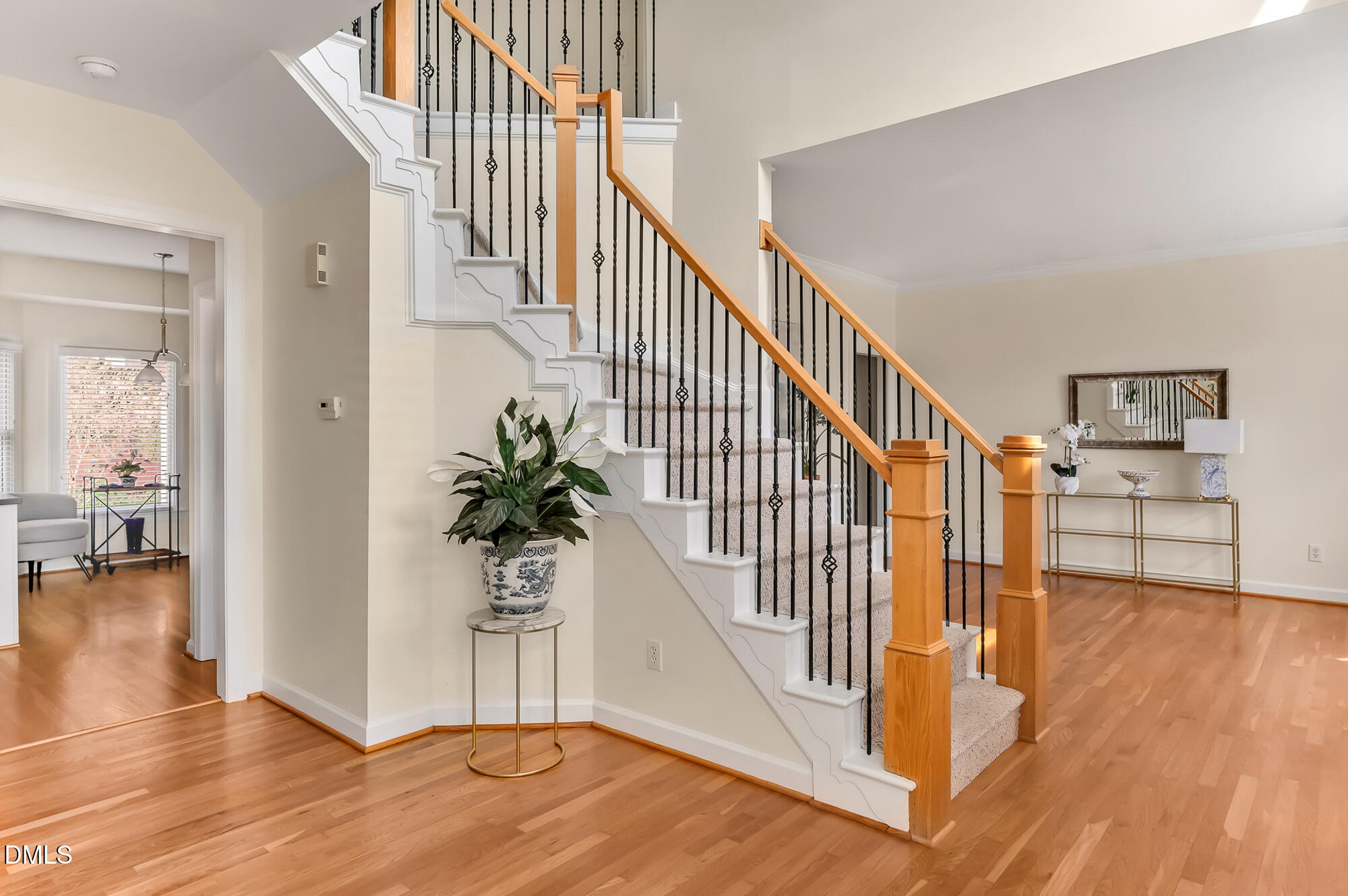 109 N Crabtree Knolls