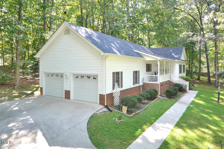 4056 Ridgeway Drive