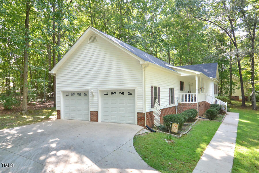 4056 Ridgeway Drive