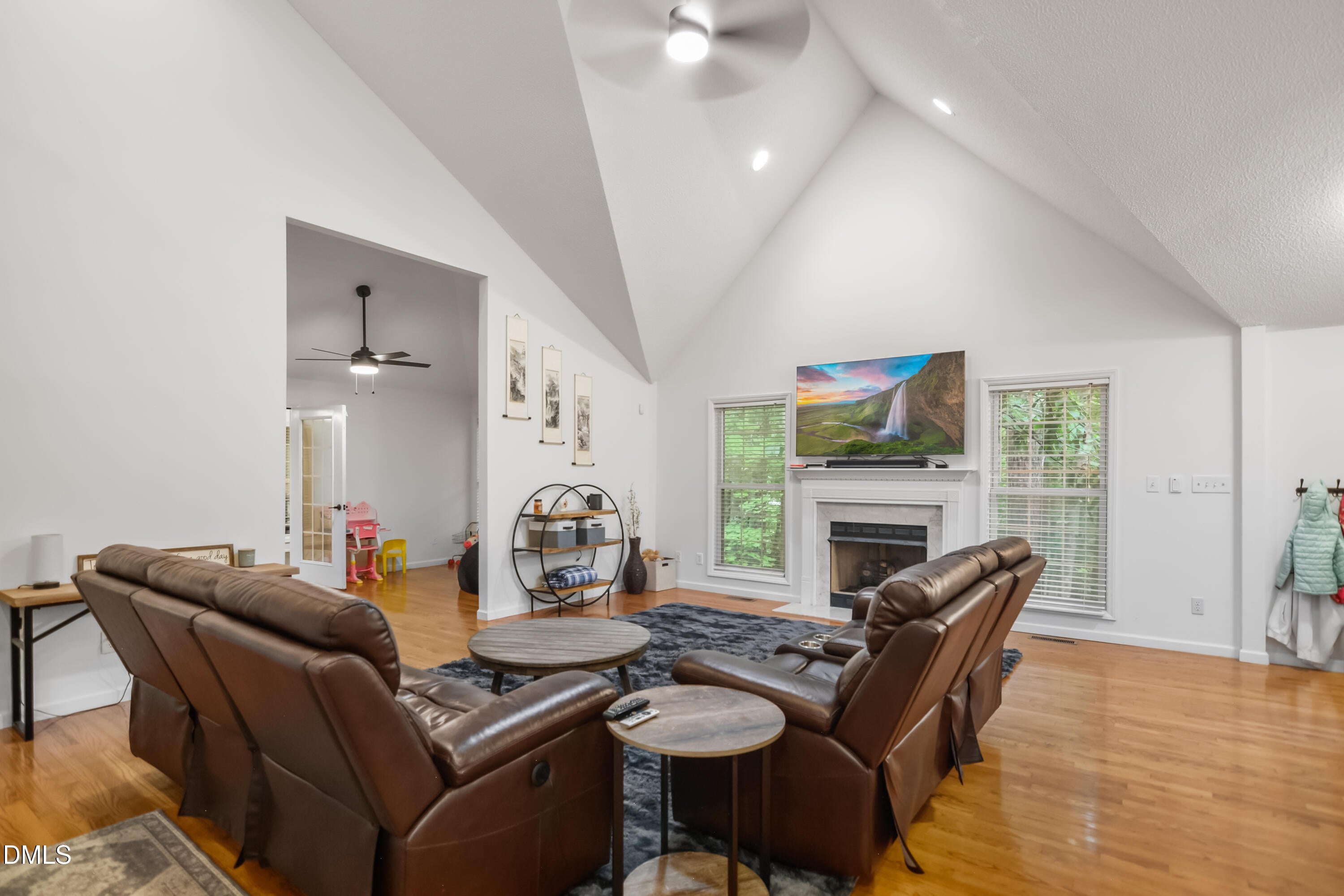 3419 Oak Trail