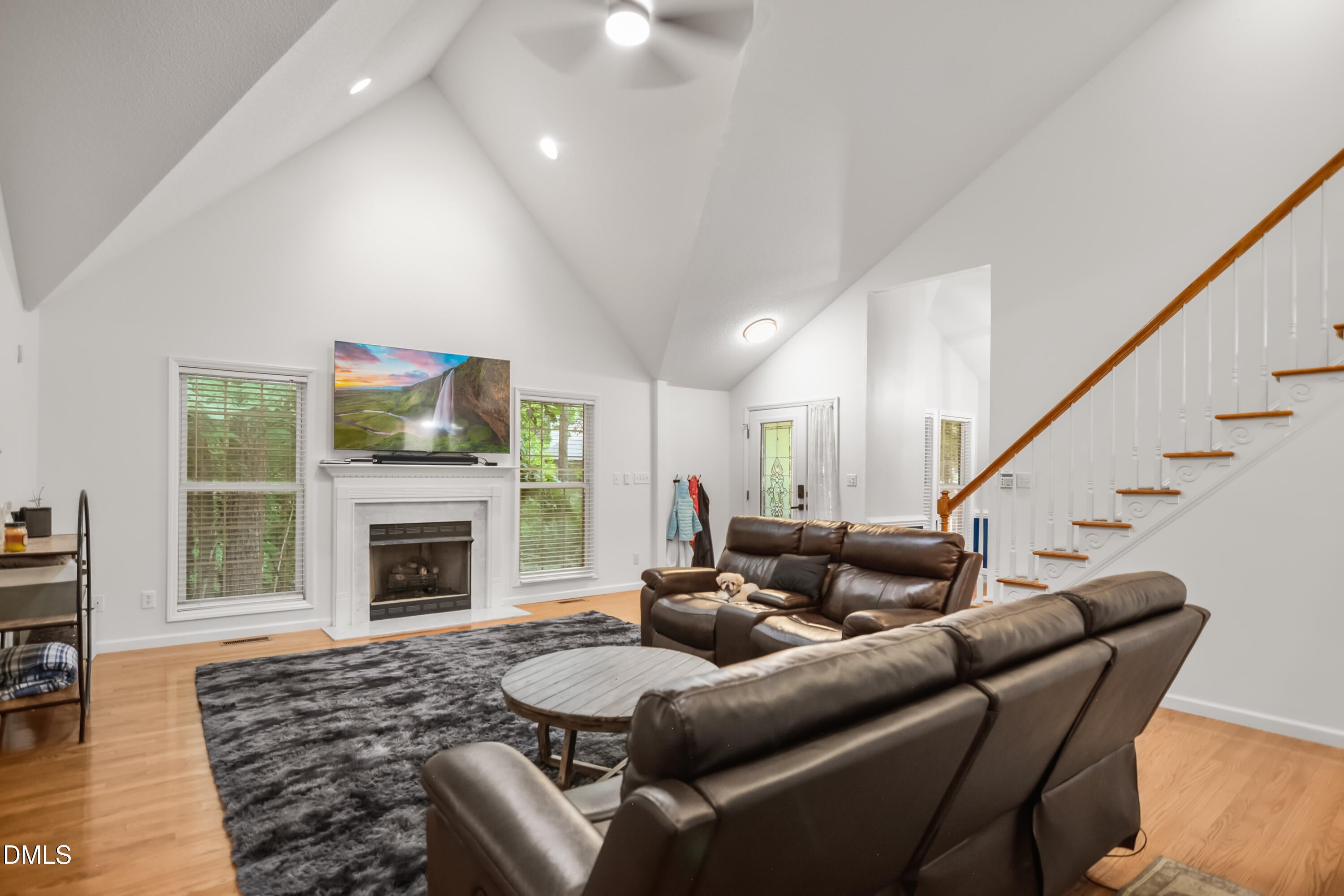 3419 Oak Trail