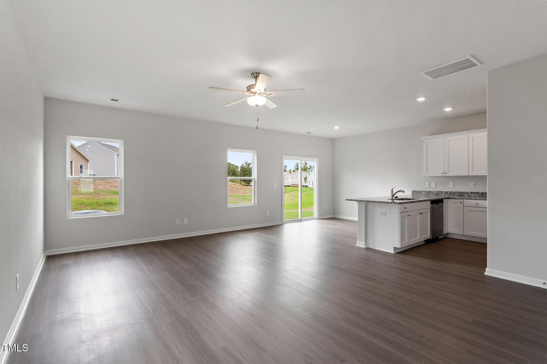 903 Rhino Bend