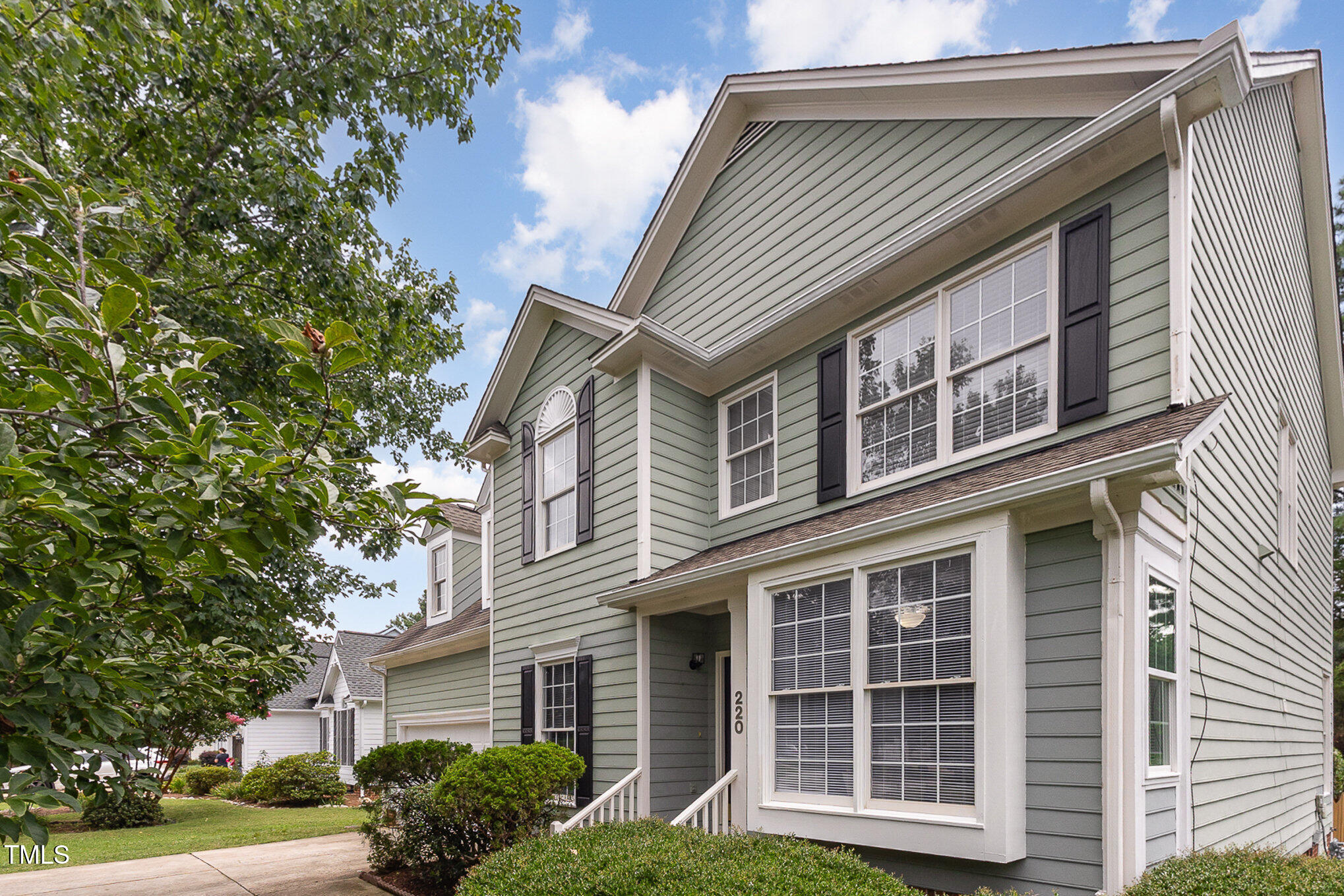 220 Ravenstone Drive
