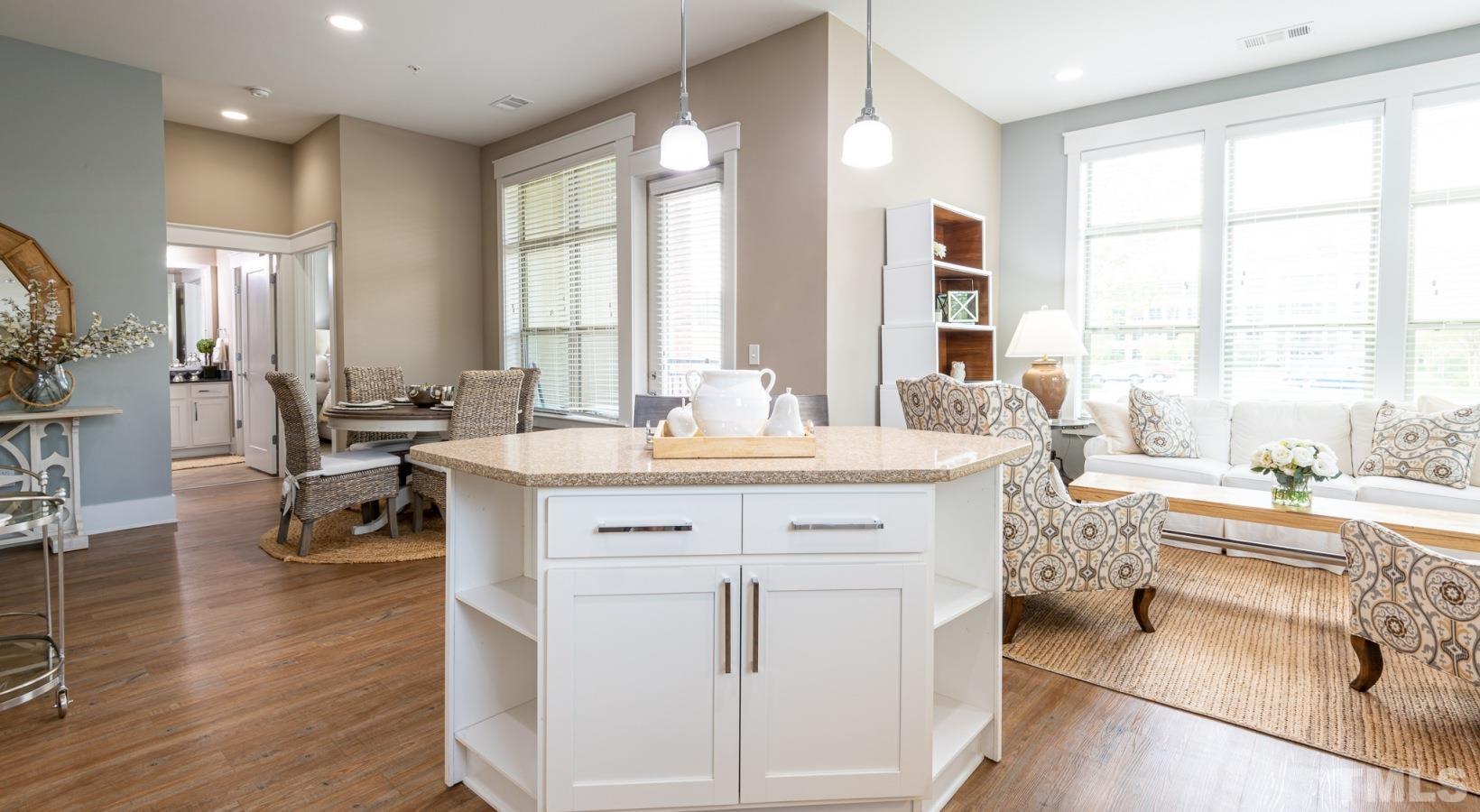 Durham, North Carolina 27707, United States, 2 Bedrooms Bedrooms, ,2 BathroomsBathrooms,Residential,Active,43171