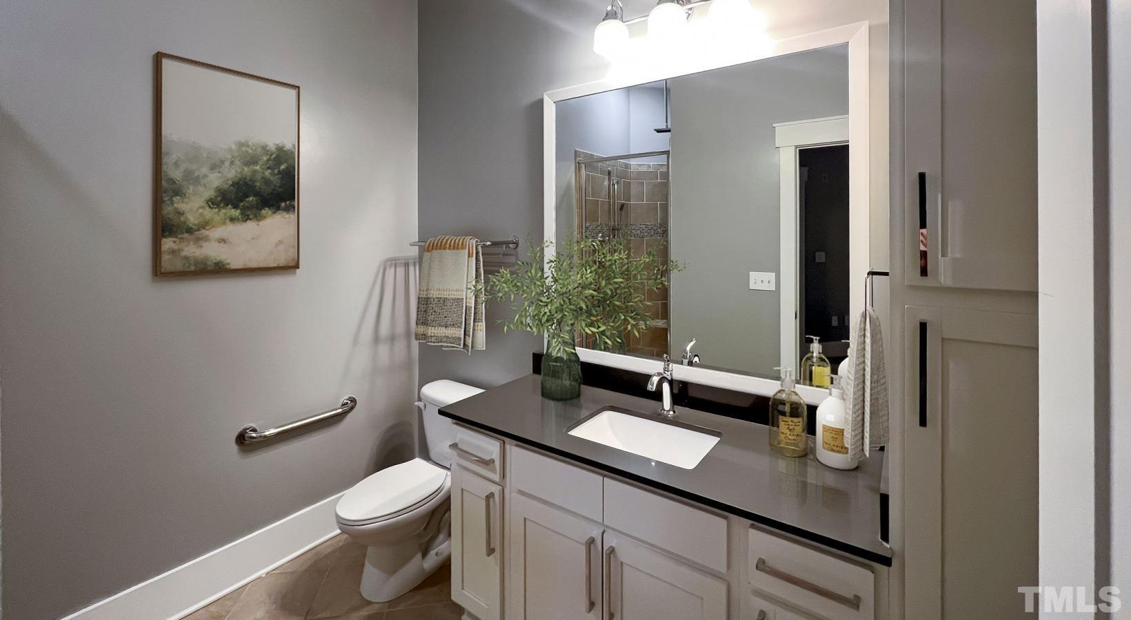 Durham, North Carolina 27707, United States, 2 Bedrooms Bedrooms, ,2 BathroomsBathrooms,Residential,Active,43171