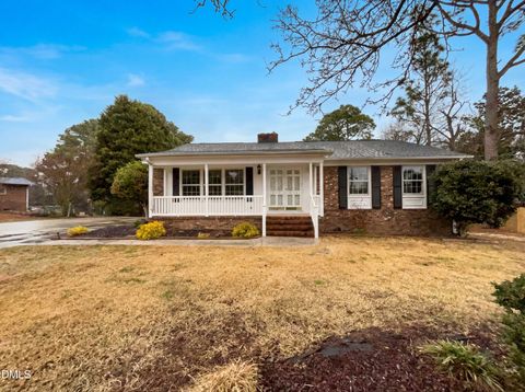 1843 Bryn Mawr Drive Fayetteville NC 28304