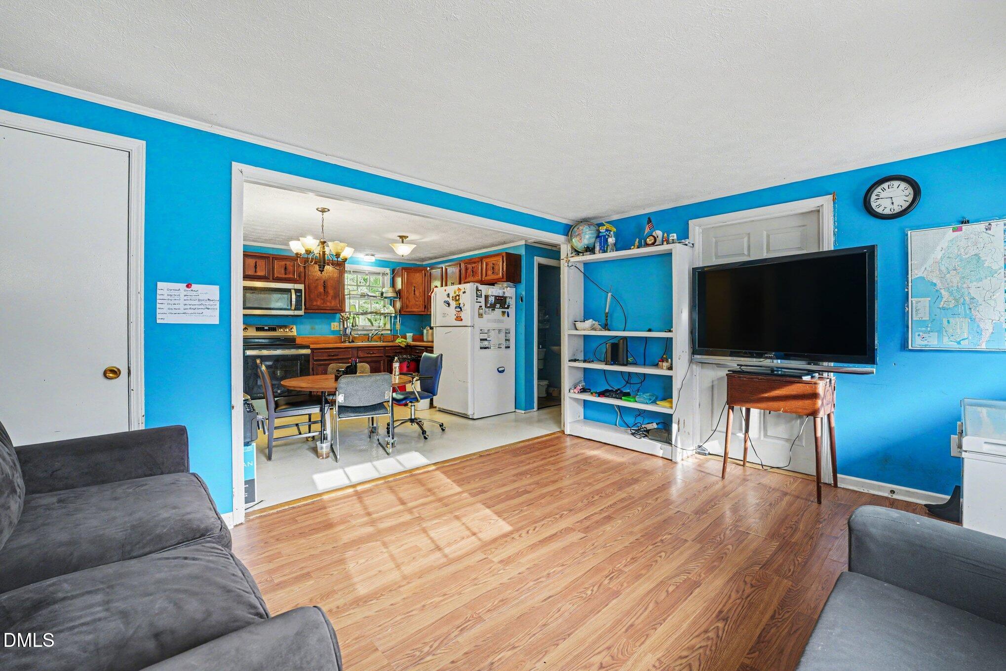 2505 Neville Road