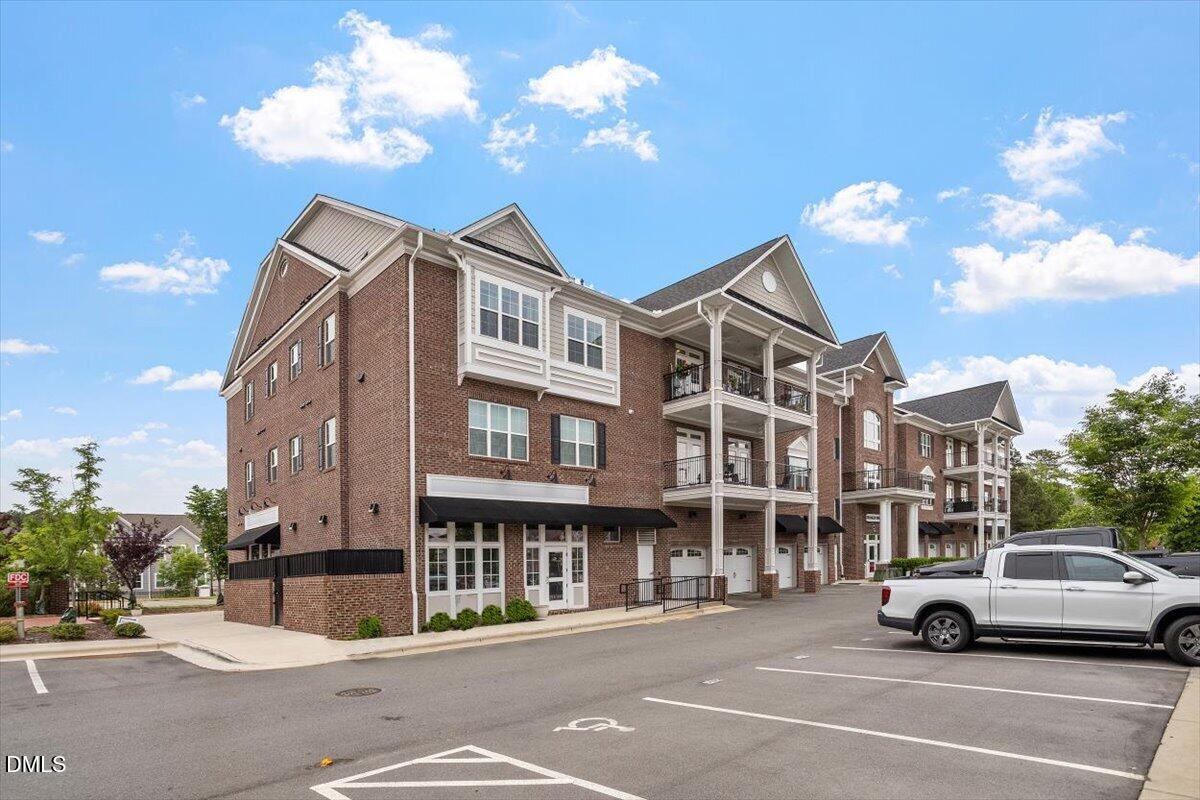 800 Gathering Park Circle 304