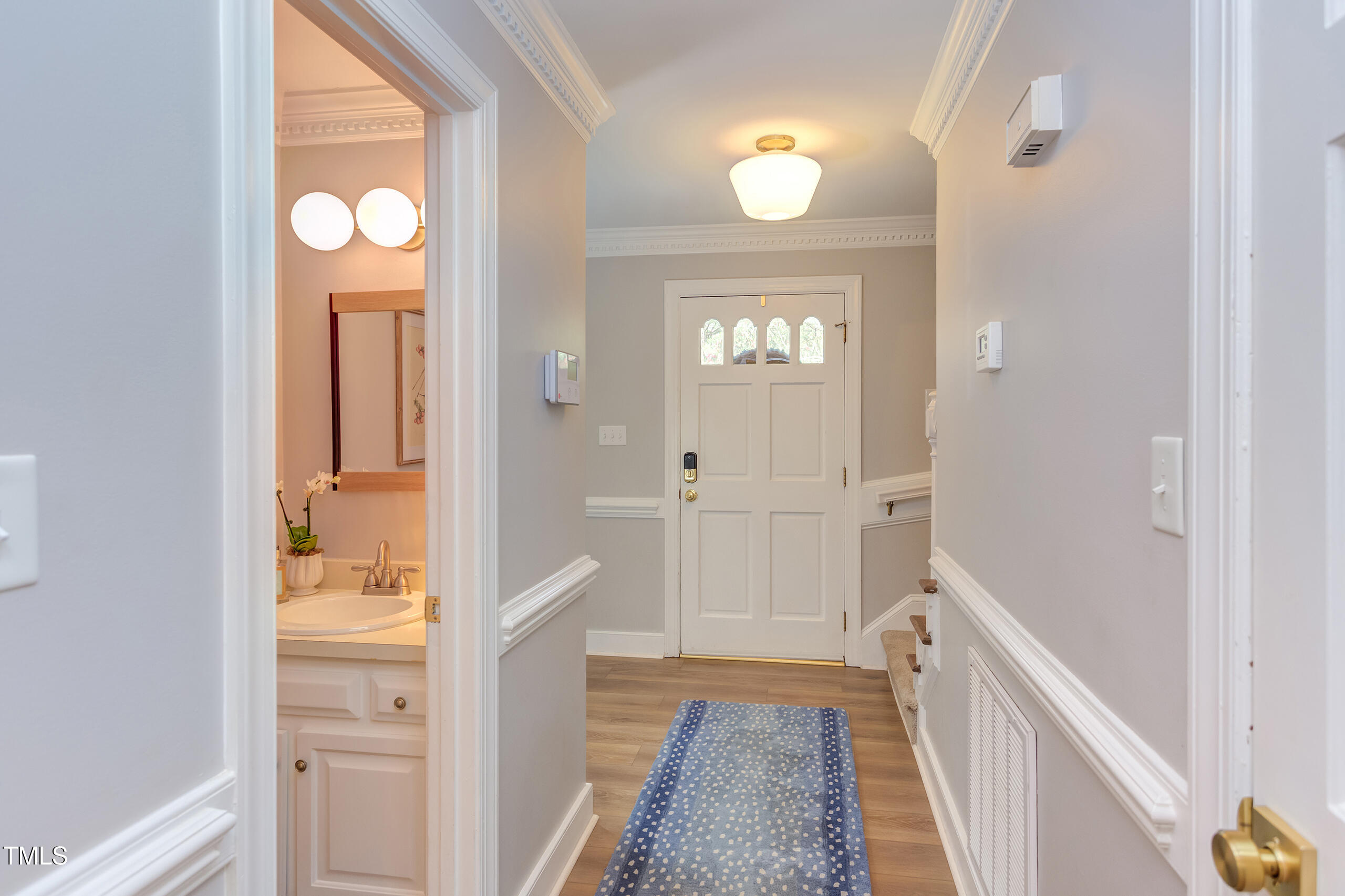 7708 Highlandview Circle