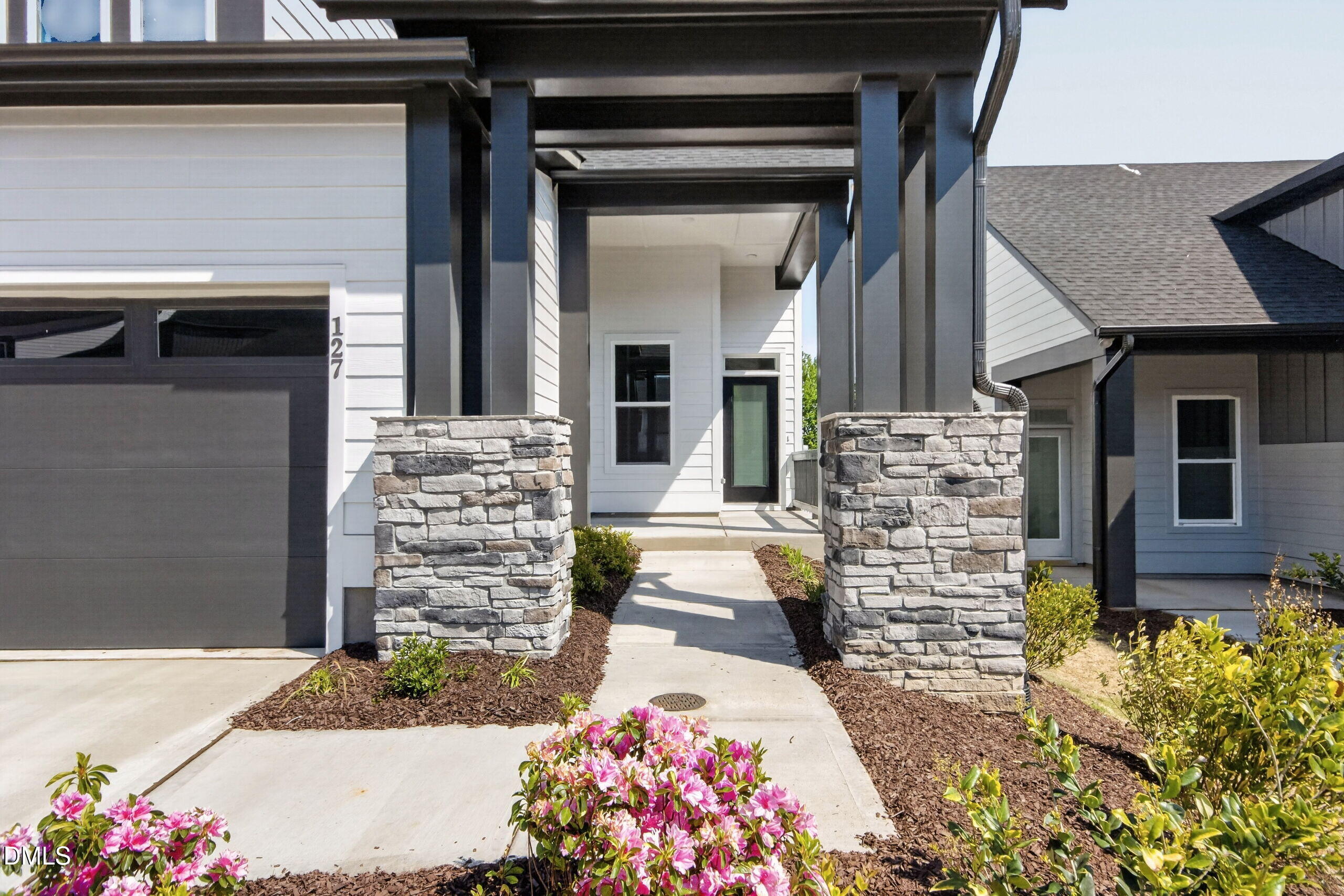 127 Tantara Bend