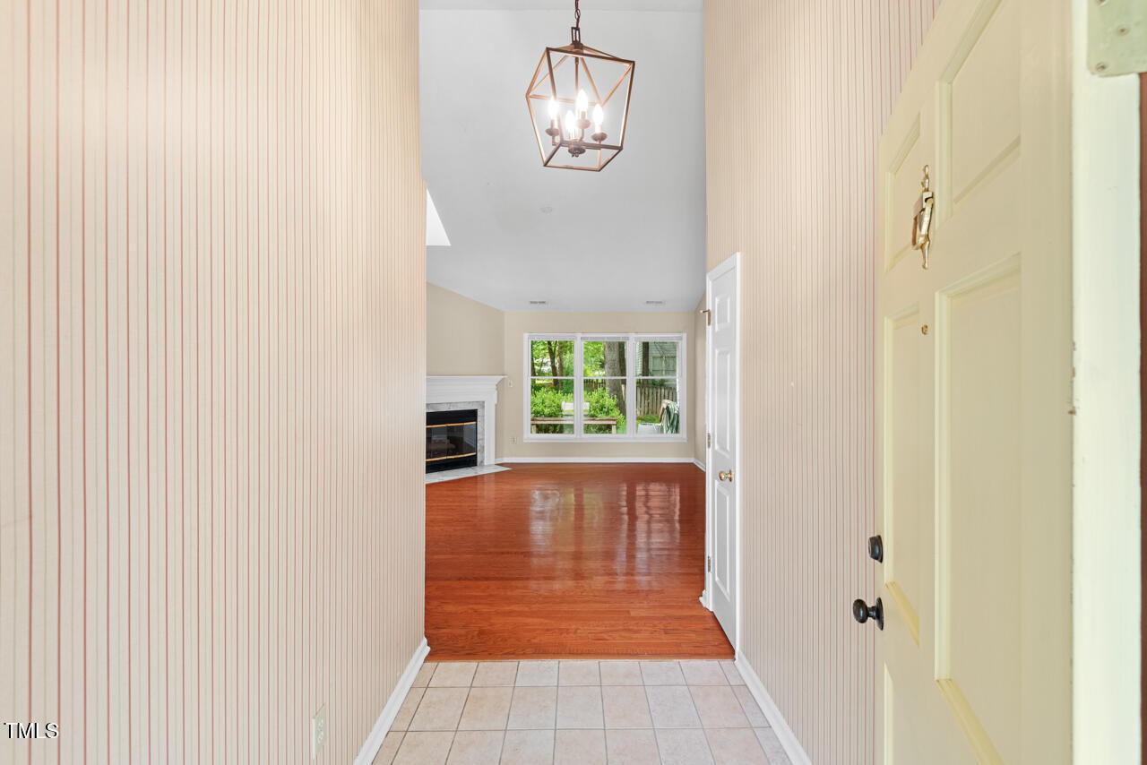 1014 Laurens Way