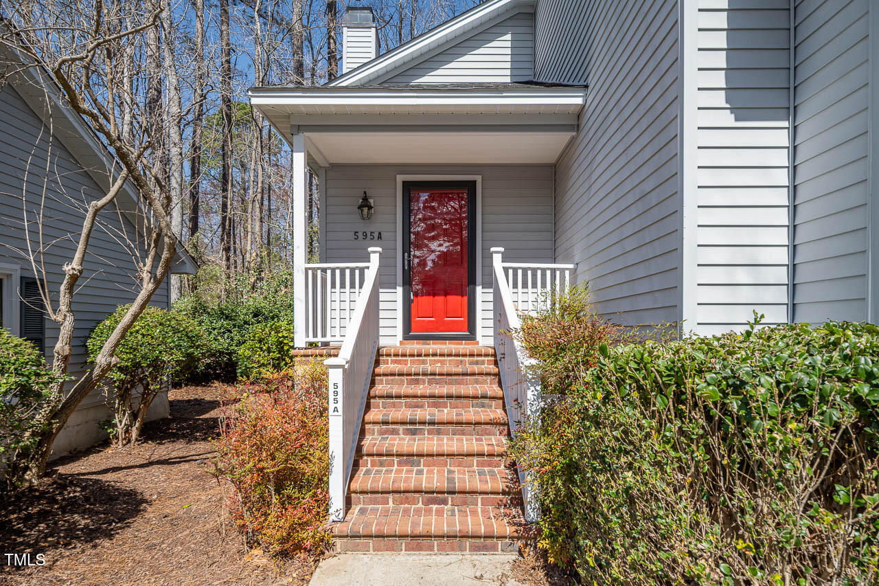 595 Weathersfield A