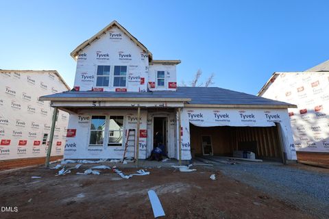 2505 Vetrina Way Apex NC 27502