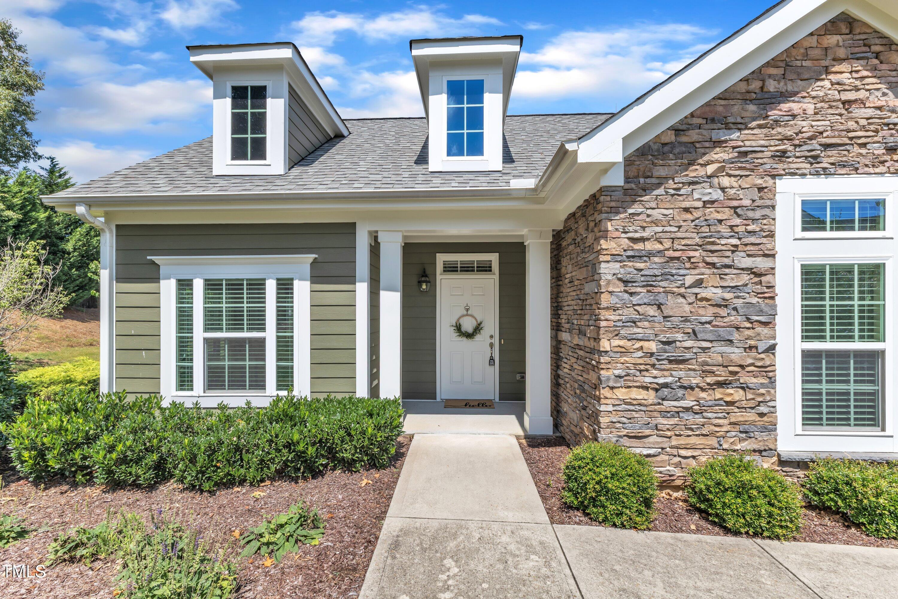 936 Blue Bird Lane