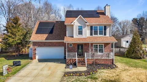 304 Briarwood Drive Mebane NC 27302