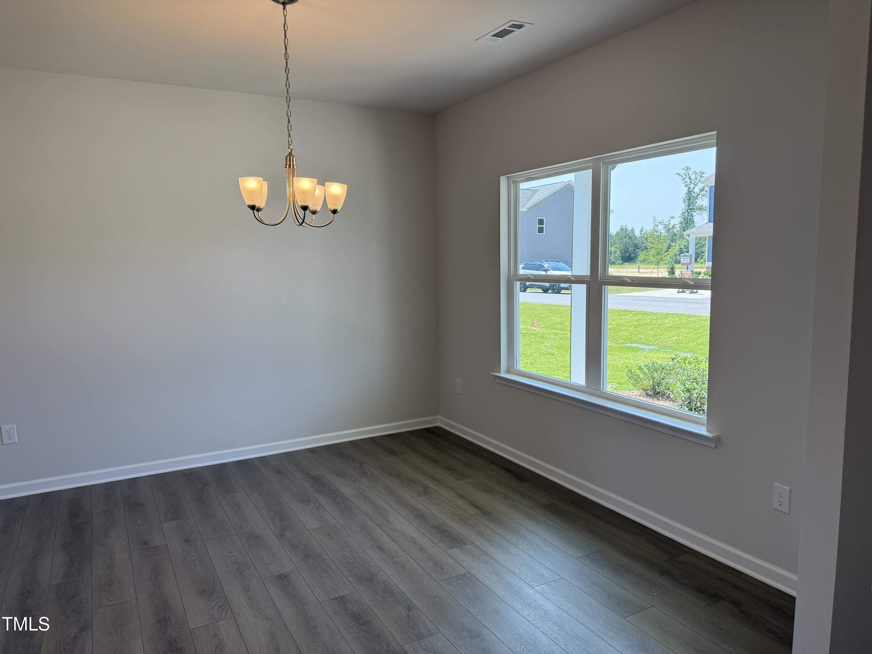131 E Victory View. Terrace