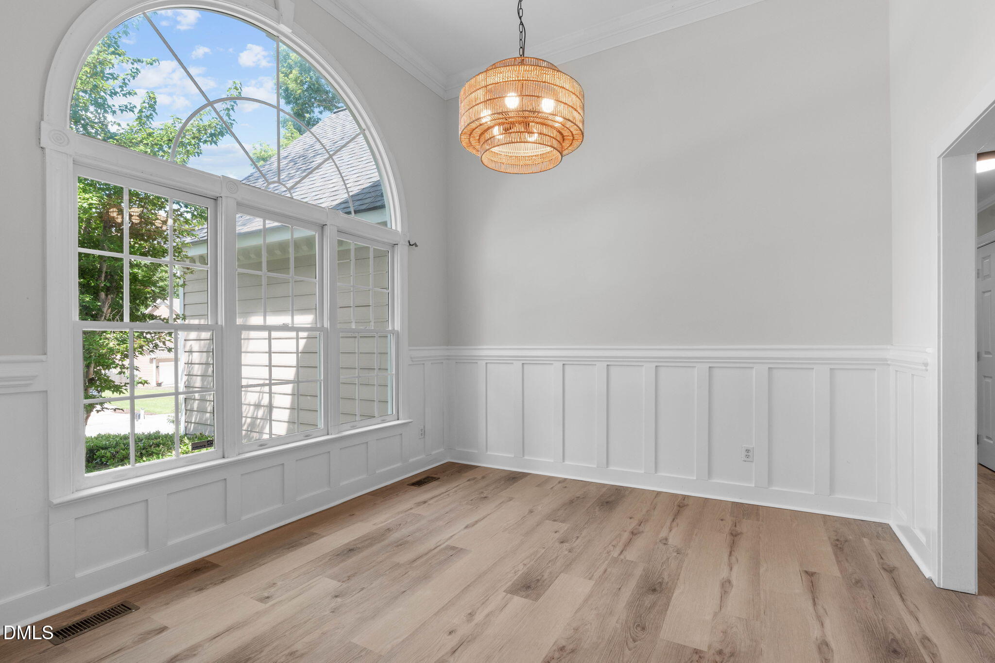 208 Hickory Glen Lane