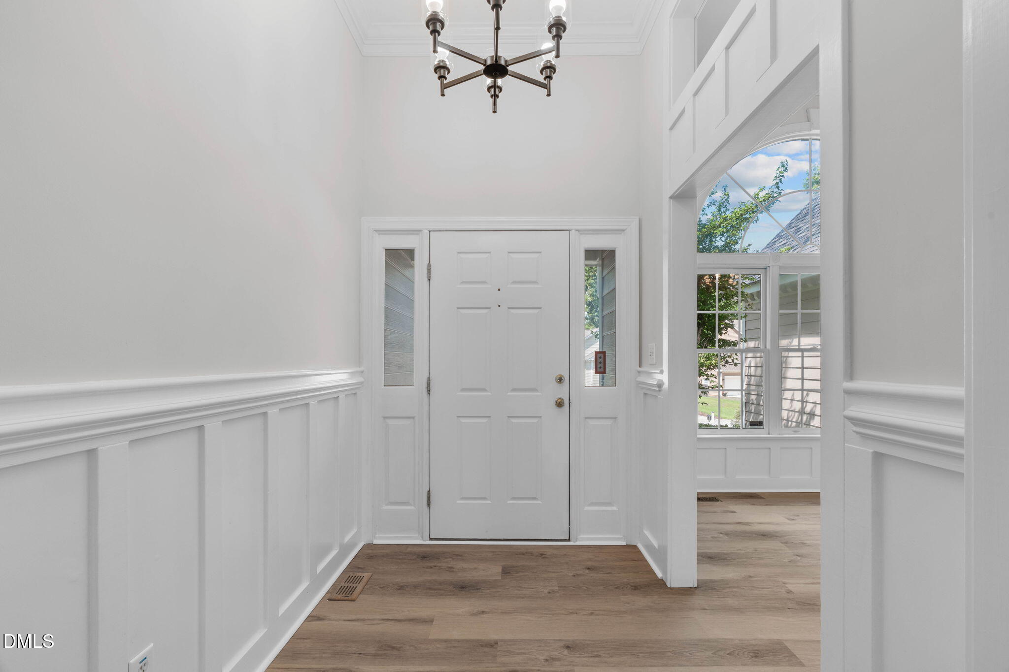 208 Hickory Glen Lane