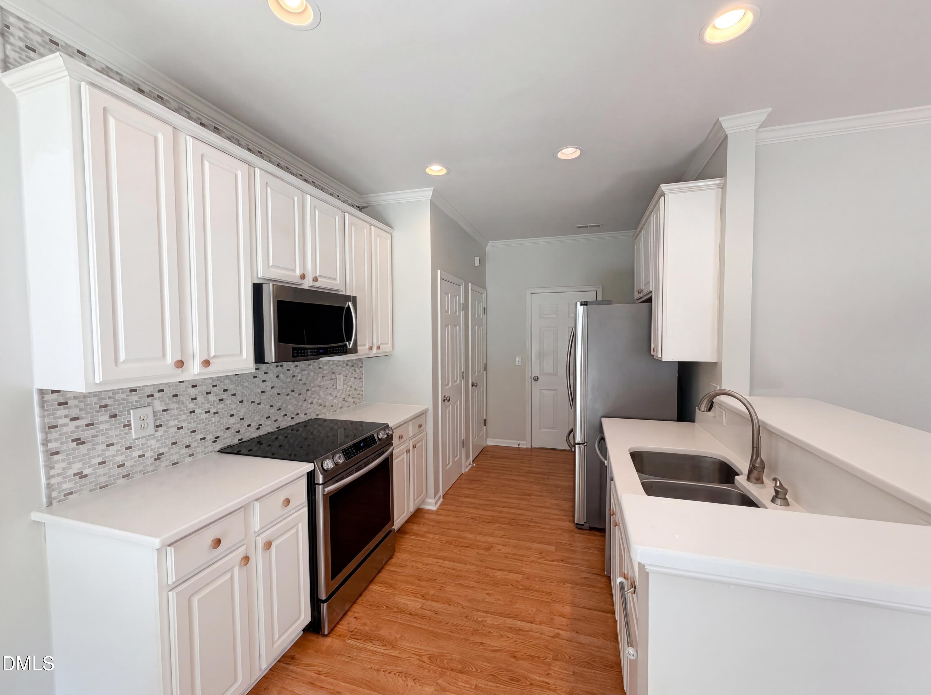 8409 Aztec Dawn Court