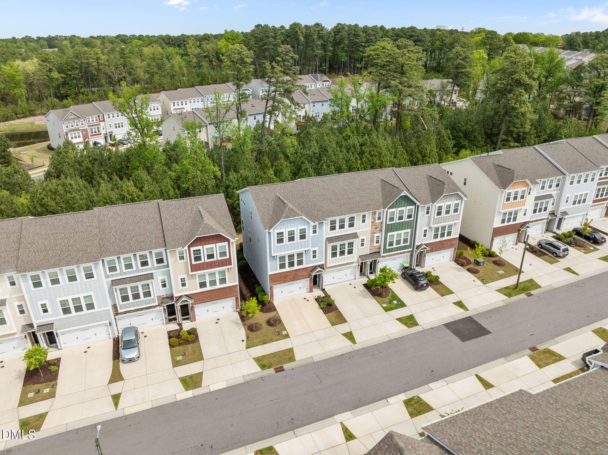 1039 Commack Drive