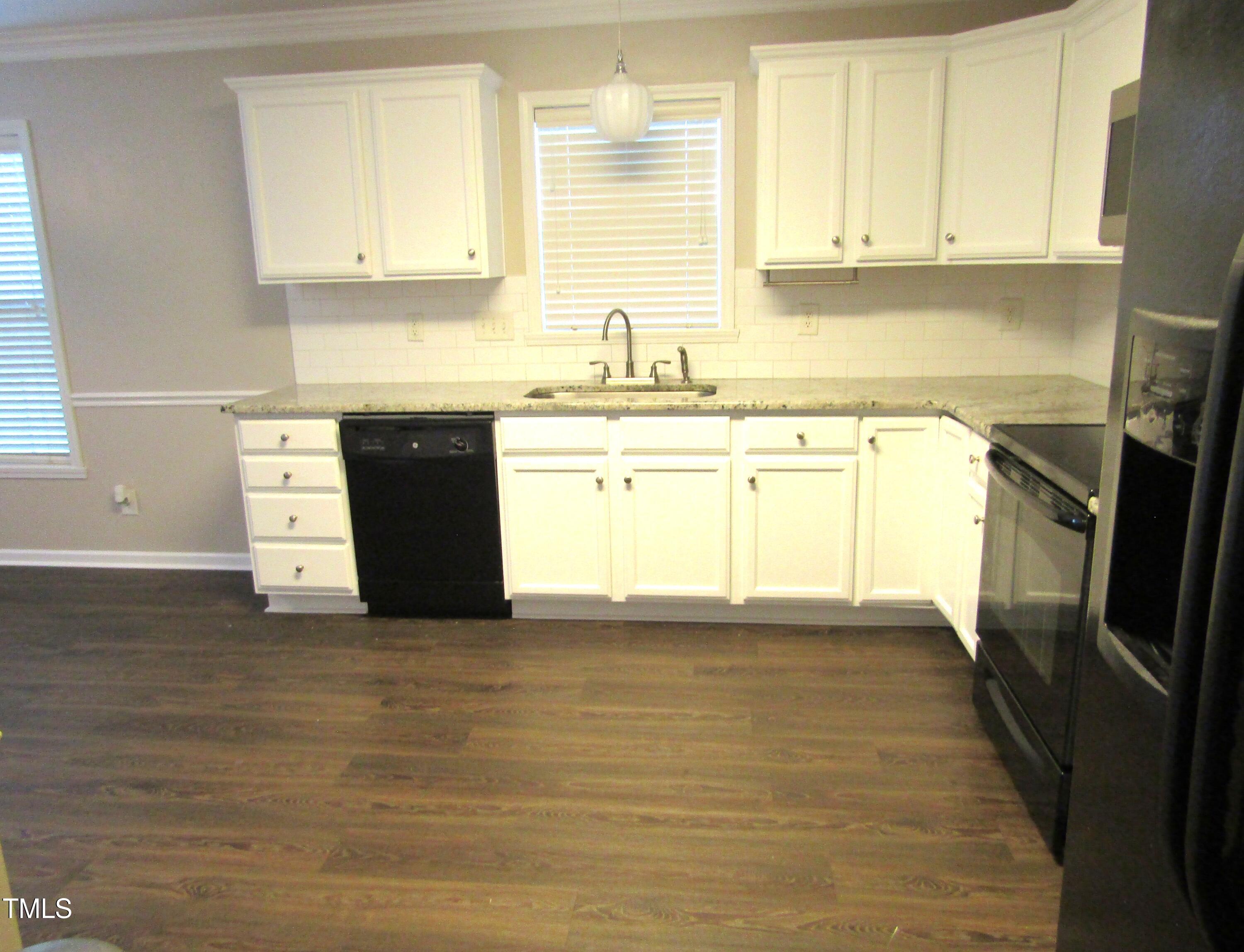 202 Redstone Court